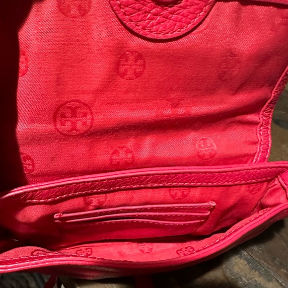 Tory Burch small crossbody - Picture 2 of 4